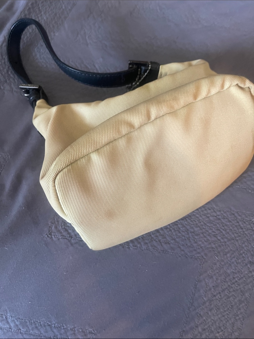 Coach Cream Shoulder Bag with Black Strap - Picture 2 of 4